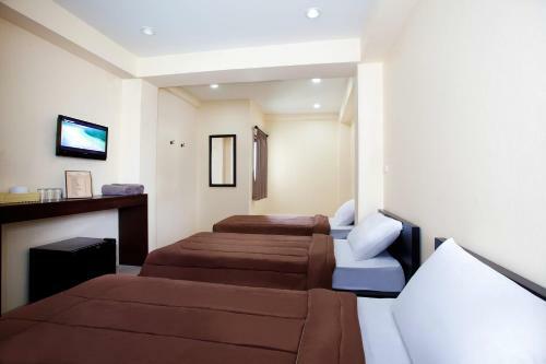 Hotel A And A Guesthouse