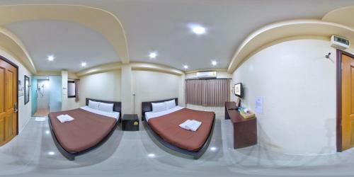 Hotel A And A Guesthouse