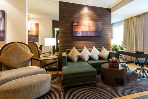 Hotel Legacy Suites Sukhumvit By Compass Hospitality