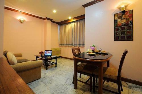Royal Asia Lodge Sukhumvit