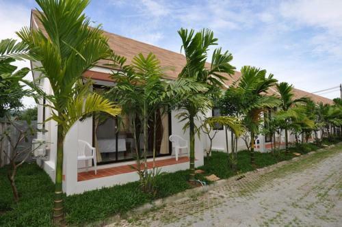 Hotel Baan Phuchalong Bungalow