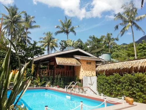 Hostal Macura Resort