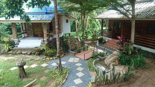 Hostal Macura Resort