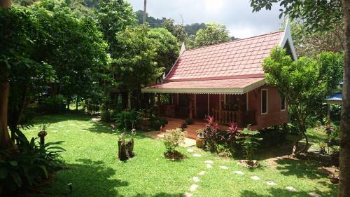 Hostal Macura Resort