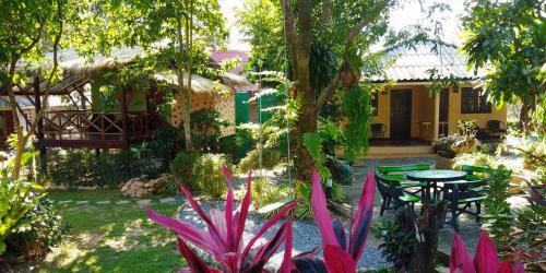 Hostal Macura Resort