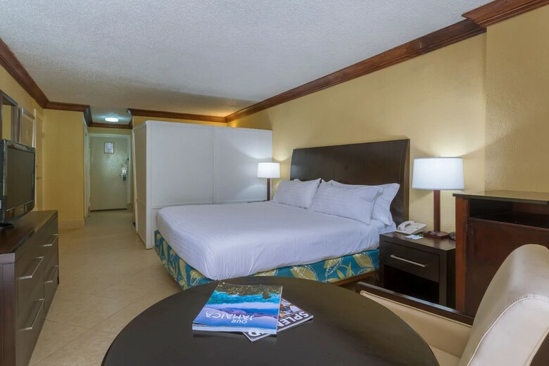 Hotel Holiday Inn Sunspree Resort