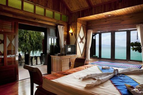 Dewshore Resort
