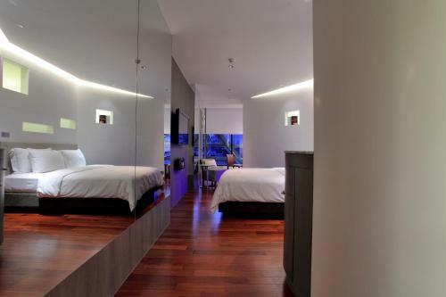 Lit Bangkok Hotel