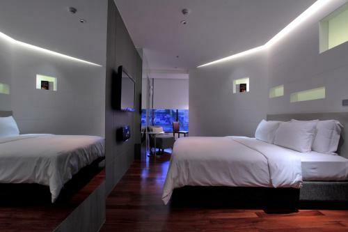 Lit Bangkok Hotel