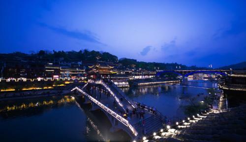 Posada Fenghuang Jianghu Inn