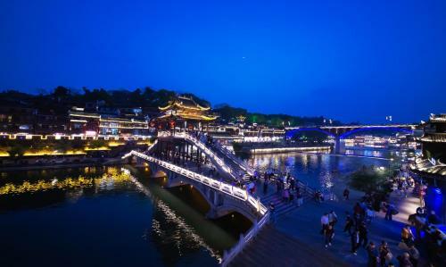 Posada Fenghuang Jianghu Inn