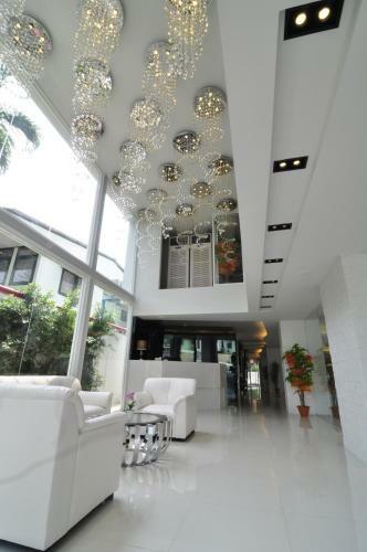Hotel The Ivory Villa