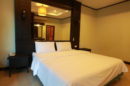 Nice Shot Resort