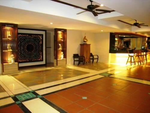 Hotel Avalon Beach Resort