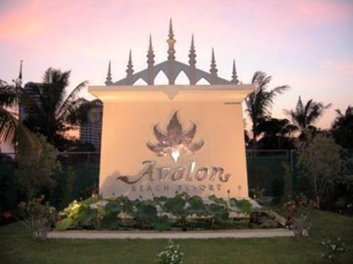 Hotel Avalon Beach Resort