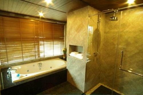 Hotel Avalon Beach Resort