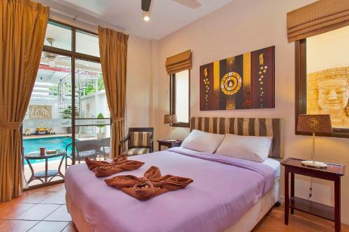 Sunny Villa