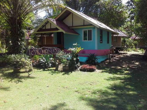 Hotel Racha Sunset Resort