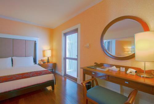 Long Beach Garden Hotel & Spa