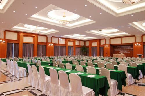 Long Beach Garden Hotel & Spa
