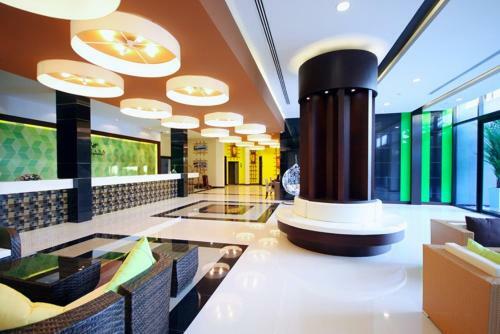 Hotel Lakkhana Poolside Resort