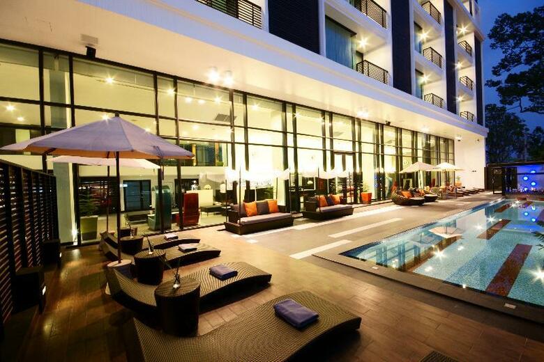 Tsix5 Hotel