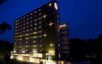 Hotel Re