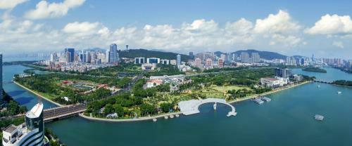 Xiamen Airlines Lakeside Hotel