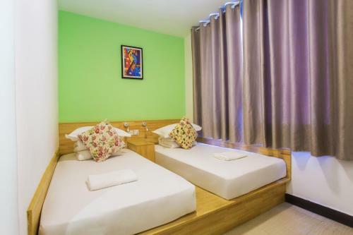 Wada Hostel In Yangshuo