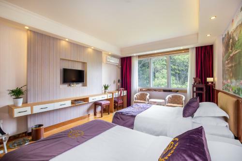 New Century Hotel