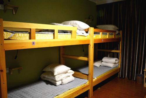 Zhangjiajie Peakcap Backpacker Hostel