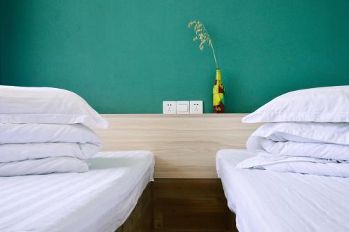 Zhangjiajie Peakcap Backpacker Hostel