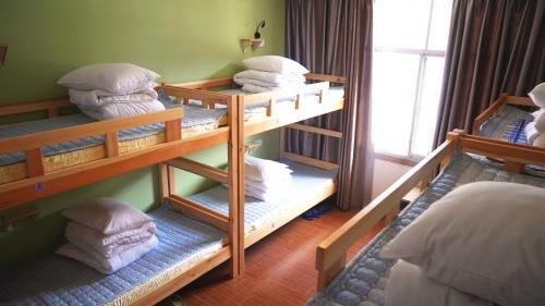 Zhangjiajie Peakcap Backpacker Hostel