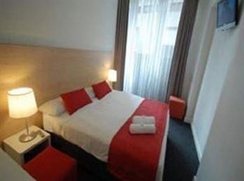 Hostal Base Sydney