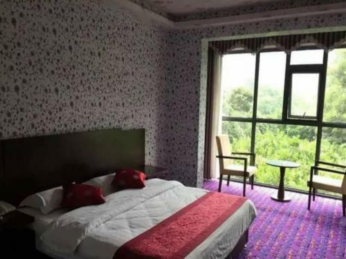 Yangshuo Park Hotel