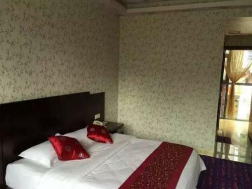 Yangshuo Park Hotel