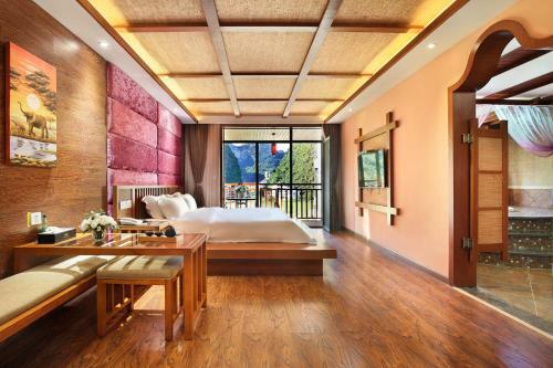 Bluesky Hotel & Resort