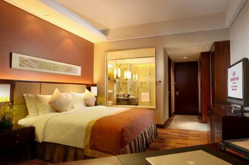 Hotel Crowne Plaza Zhongshan Xiaolan
