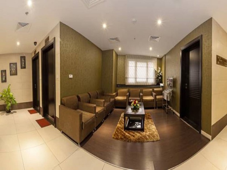 Flora Square Hotel