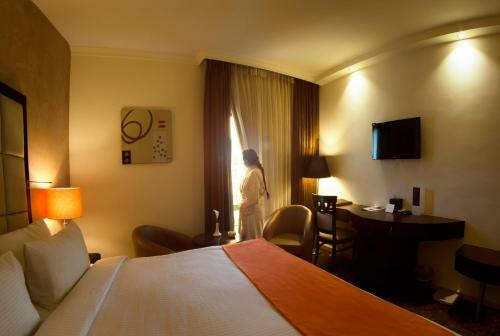 Meneur Hotel