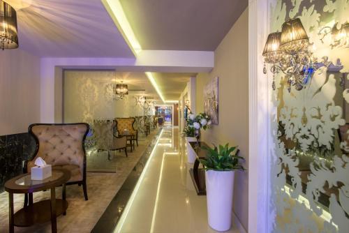Lavona Hotel Apartments