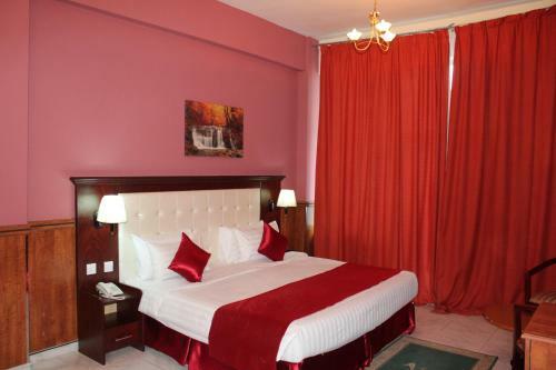 Grand Nova Hotel