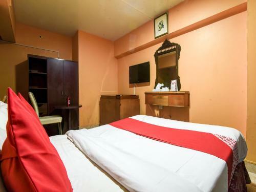 Dream Land Hotel