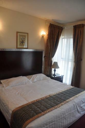 Royal Plaza Hotel Apartments
