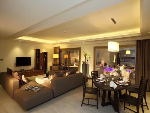 Hotel Dana Beach Resort