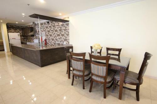 Al Rabitah Al Fondoqeiah Apartments