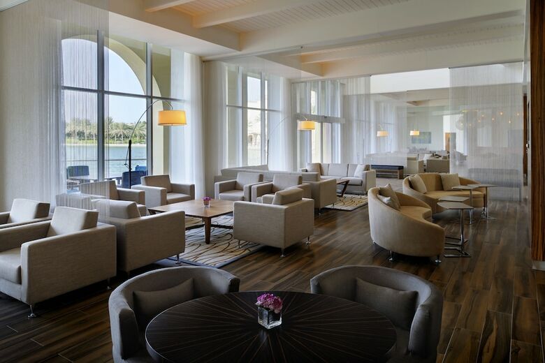 Aparthotel Millennium Lakeview Residences