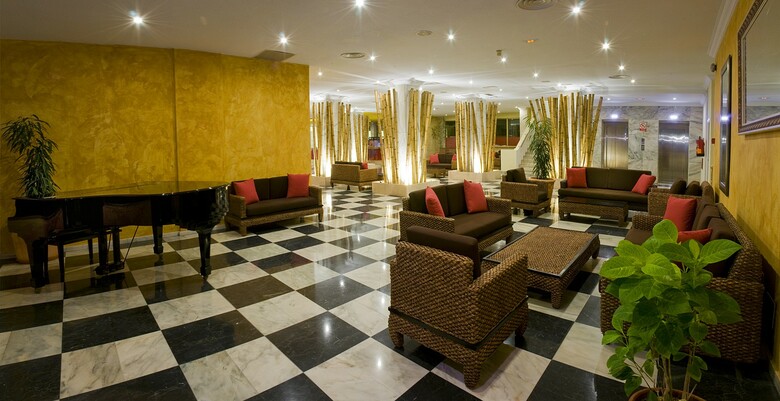 Apartamentos Las Piramides