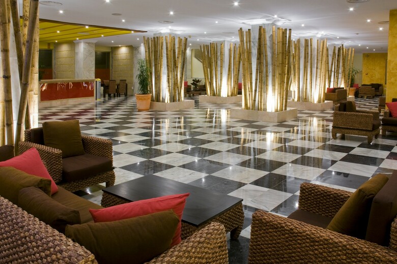 Apartamentos Las Piramides