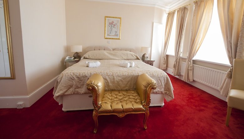 Albany Lions Hotel